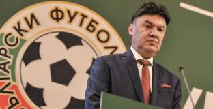 Боби Михайлов аут от изпълкома на УЕФА